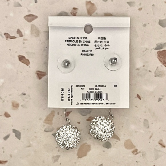 🏷️ kate spade ♠️• razzle dazzle linear dangling silver rhinestone earrings - Picture 11 of 16